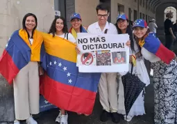 I venezuelani chiedono democrazia e rispetto dei risultati elettorali